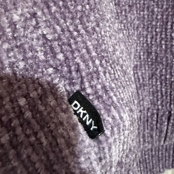 DKNY Girls Violet Chenille Knit Sweater Size 3T | Soft Pocket Pullover - Picture 4 of 5